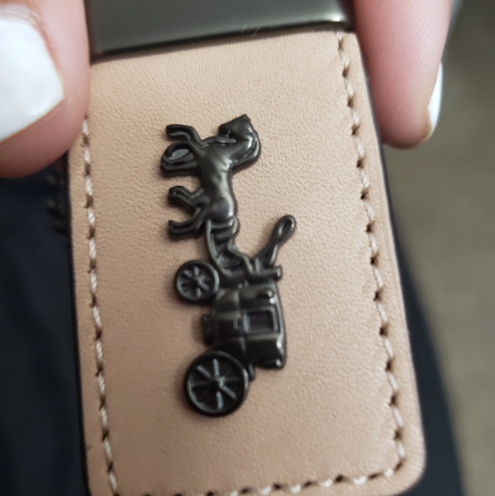 COACH TAG